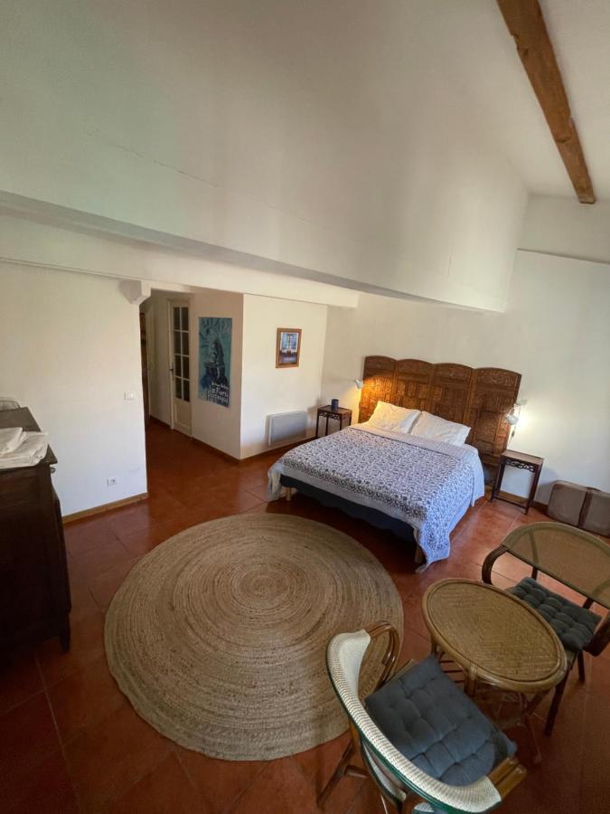 Chambres D' Hotes L'Escalo A Moutiers-Ste-Marie Мустье-Сент-Мари Экстерьер фото
