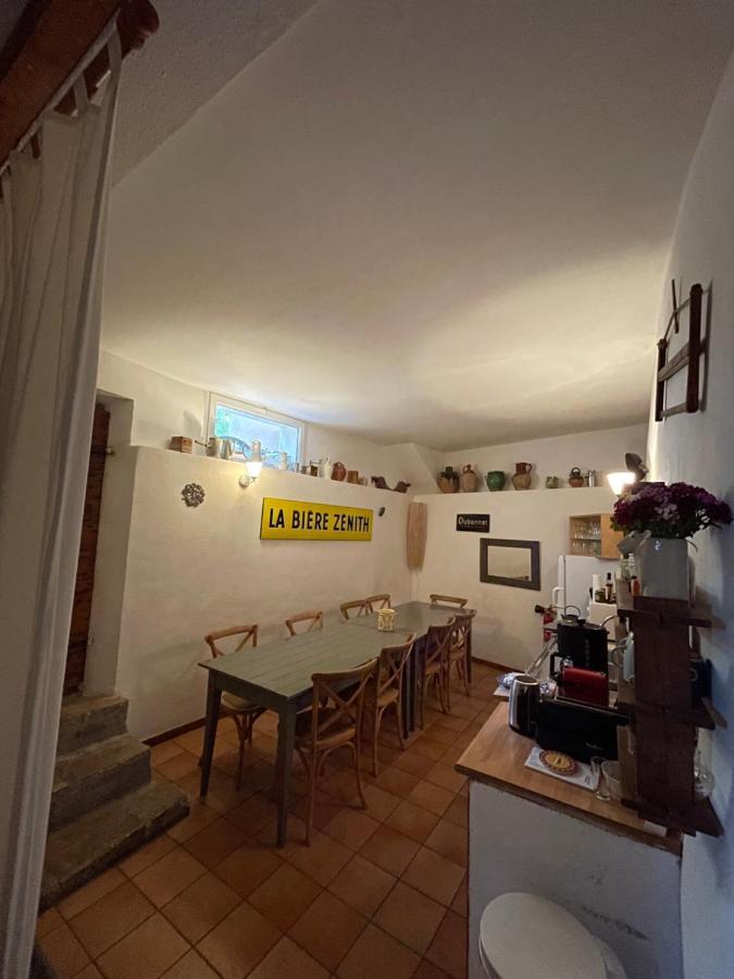 Chambres D' Hotes L'Escalo A Moutiers-Ste-Marie Мустье-Сент-Мари Экстерьер фото